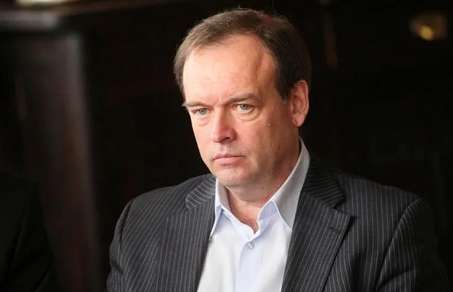 Ще познаеш бг майката на плажа по шамарите