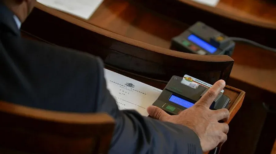 Депутатите ще гласуват на първо четене промени в Закона за пътищата