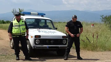 МВР участва в дезинфекцирането на засегнати от чумата ферми