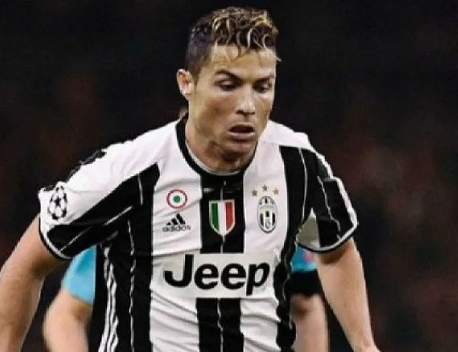 Данъчна секира прати Роналдо в "Ювентус"