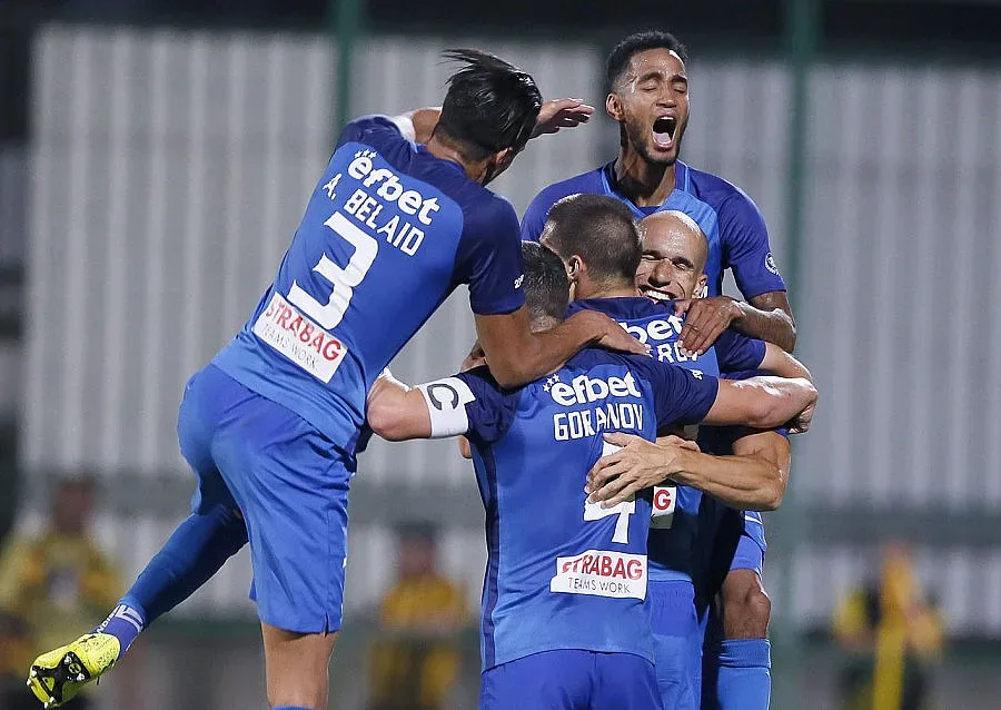 Левски измъкна победата над Ботев Пловдив в самия край на мача