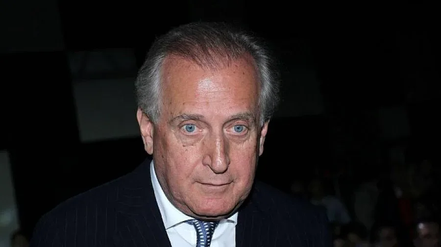 Спас Русев решава за Роси днес по обяд