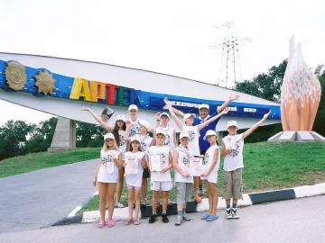 Български ученици отиват на международен лагер по руски език в „Артек“