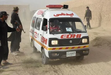 Над 100 души убити при самоубийствен атентат на предизборен митинг в Пакистан