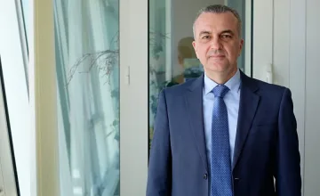 ОТ ДИСКУСИЯТА НА "СТАНДАРТ": Липса на кадри бави 50 млн. инвестиция