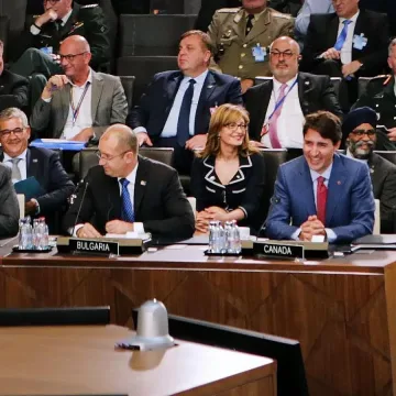 Поканиха Македония в НАТО, България я приветства