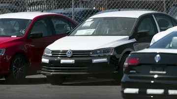 "Фолскваген" държи 15% от автопазара