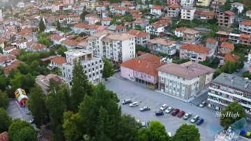 Боливуд наводни Девин с индийци