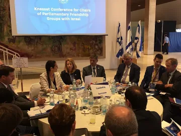 Ген. Попов на посещение в Кнесета