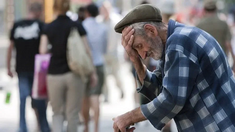 Евростат: Всяко трето домакинство в България се състои от един член