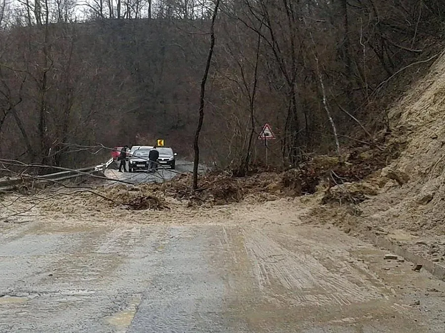 Планират ремонт за 19 млн. на Айтоския проход