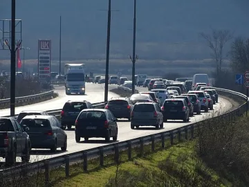 Ограничават максимално ремонтите по автомагистралите