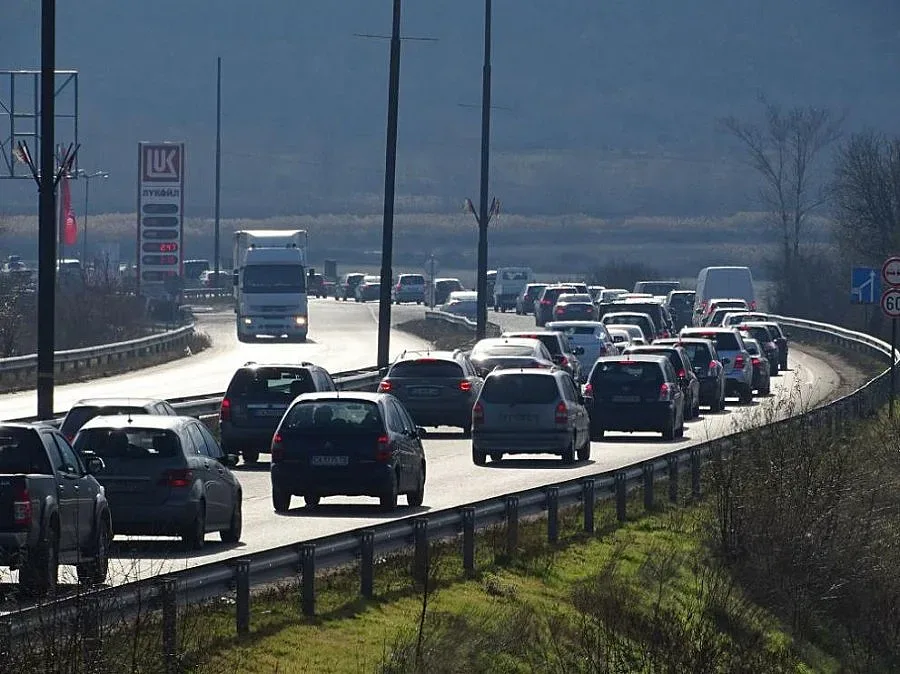 Ограничават максимално ремонтите по автомагистралите