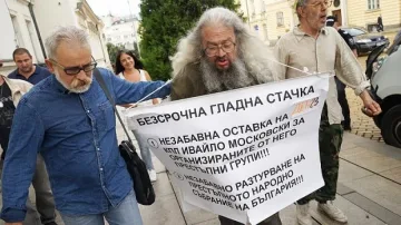 Караянчева прати линейка и лекар на Босия