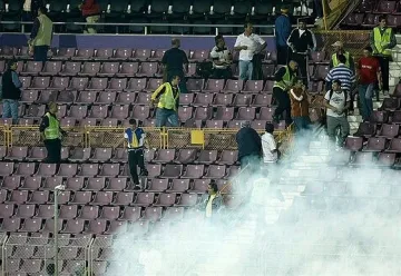 Влизаме на стадиона срещу поименен билет