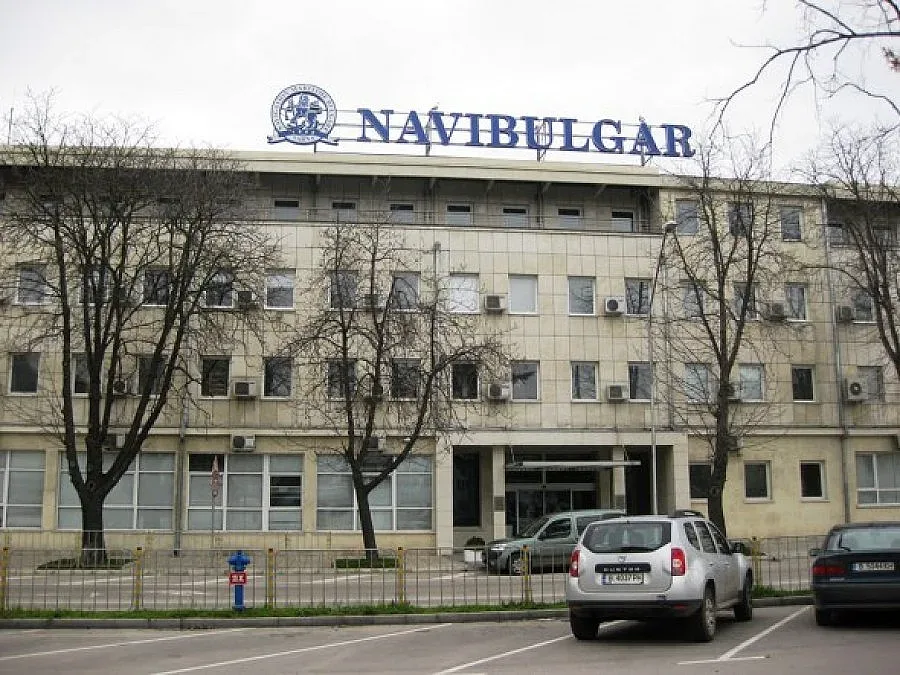 Пекин финансира строежа на шест кораба за БМФ