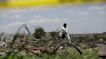 Най-малко 24 души загинаха при два взрива във фабрика за фойерверки в Мексико