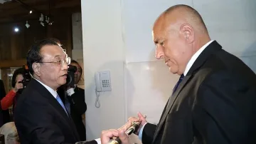 Радев и Борисов се срещат с китайския премиер