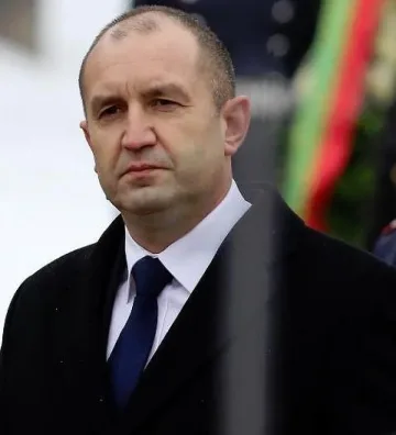 Президентът моли Босия да прекрати гладната си стачка