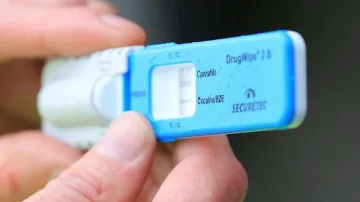 Високопоставен държавен чиновник сгащен да кара друсан с кокаин тузарско Ауди А8