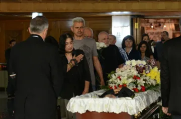 Изпратиха Божидар Димитров в Златната зала на НИМ