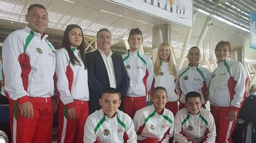 България със седем състезатели на Световната купа по скокове на батут
