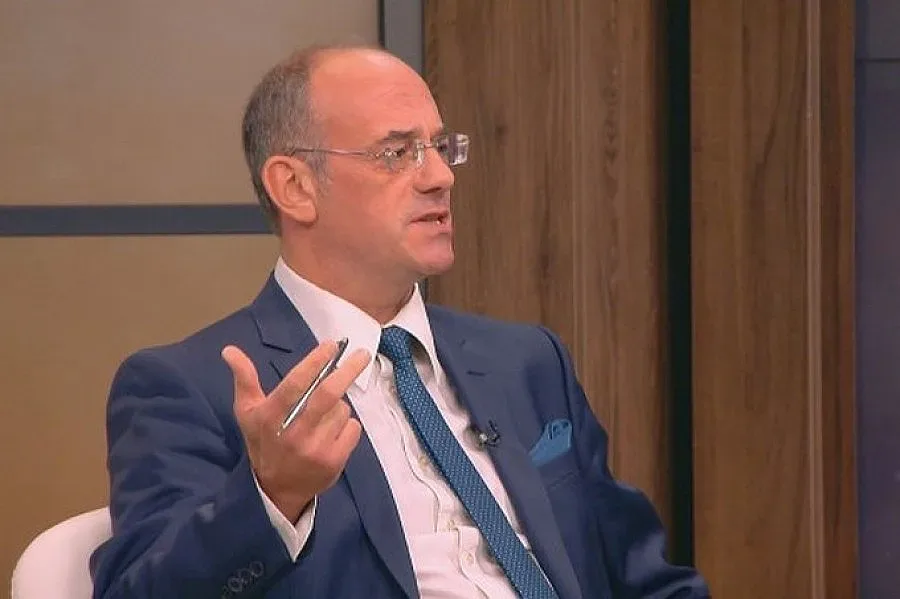 Проф. Атанас Семов: Разпадащ се съюз беше ръководен от умираща държава