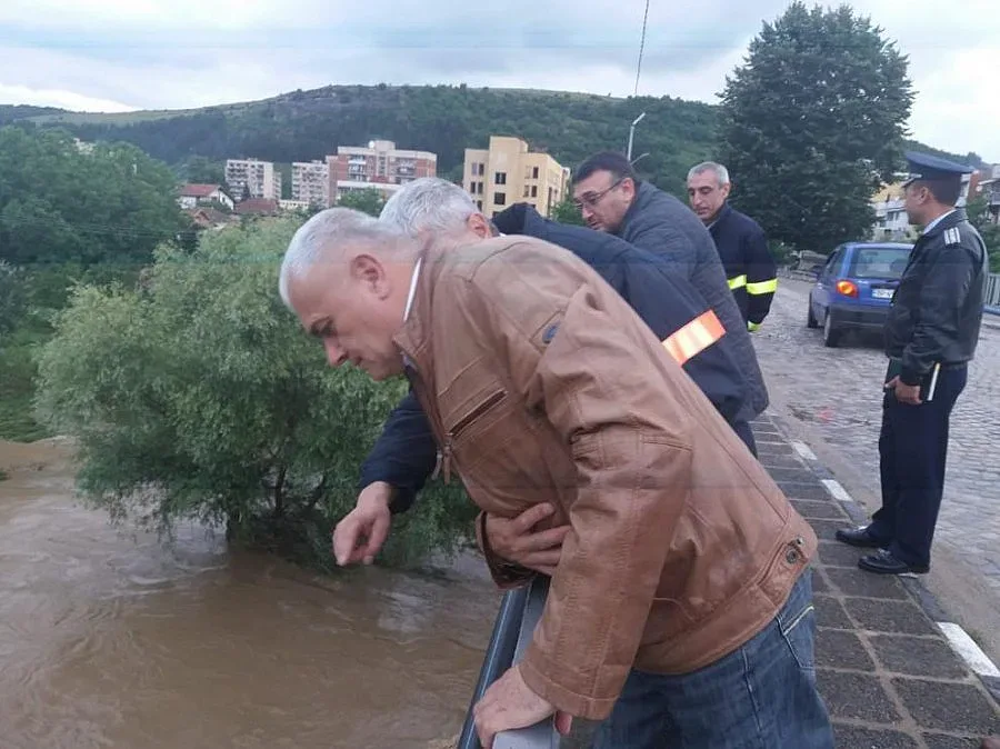 Отмениха бедственото положение в Етрополе