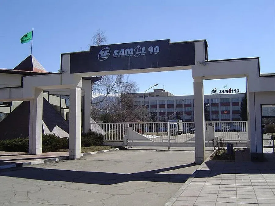 Самел 90 прави бронирани  машини за армията и полицията