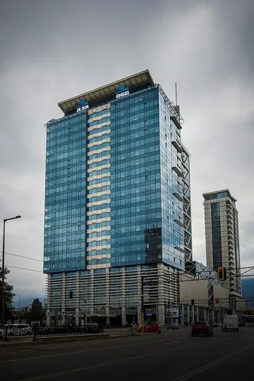 ОББ и ДЗИ купиха офис сградата в Милениум център