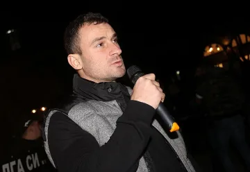 Разпитват свидетели за стрелбата по Перата