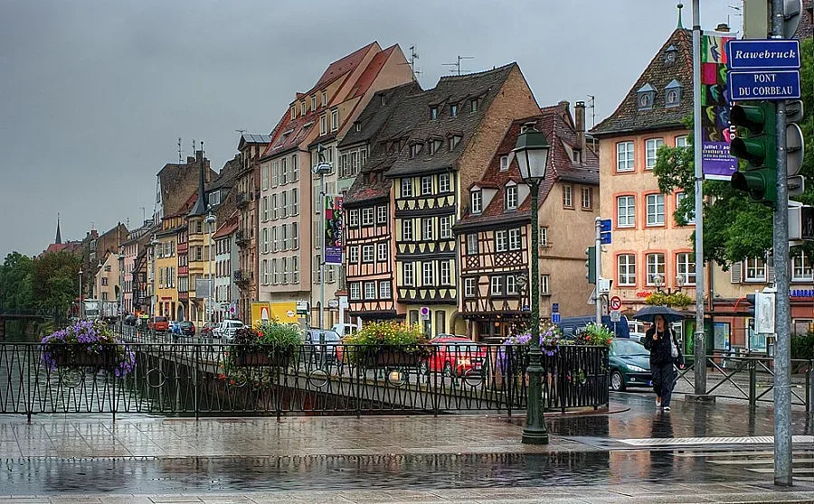 Забраниха пушенето в паркове и градини в Страсбург