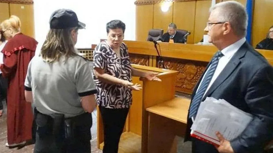 Закопчаха Иванка Ройдова, поръчала убийствата на брат си, децата и внучетата му