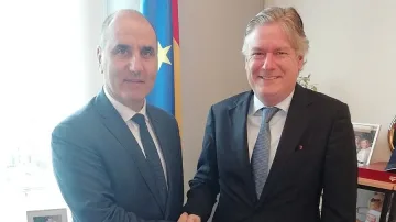 Генсекът на ЕНП: Опитът на Борисов му позволява да бъде добър балансьор