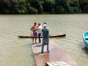 Русенец преплува 10 км с една ръка благотворително