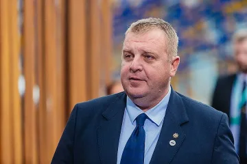 Каракачанов: Нямаме нито един изправен хеликоптер Ми-17