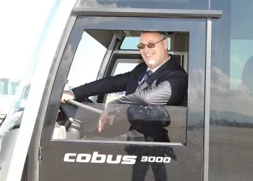 Българин печели медали с мини самолетчета