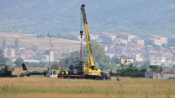 Погребват с почести двамата загинали пилоти