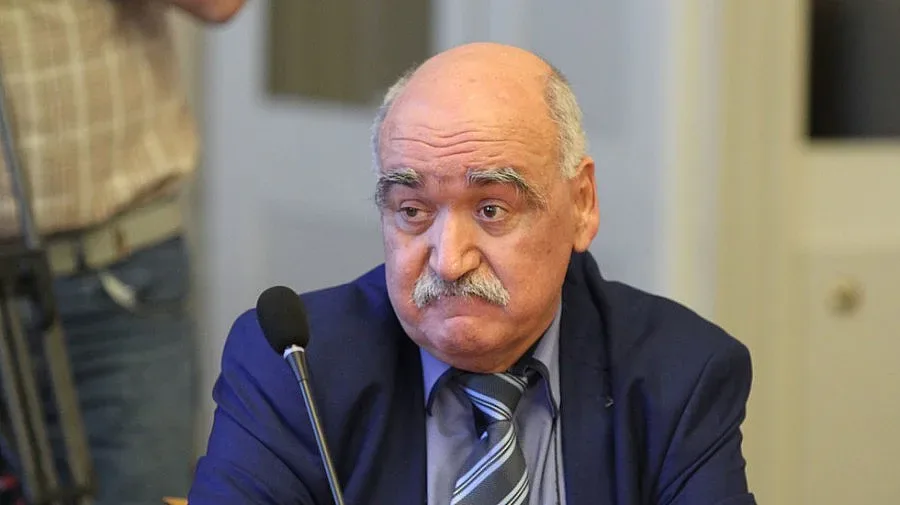 Уволнения в здравеопазването