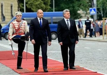 Радев: Нашата подкрепа за името на Македония зависи от стриктното спазване на договорите й с нас