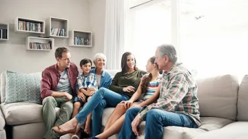 3 поколения на 60 квадрата: 41% от българите живеят в пренаселени жилища