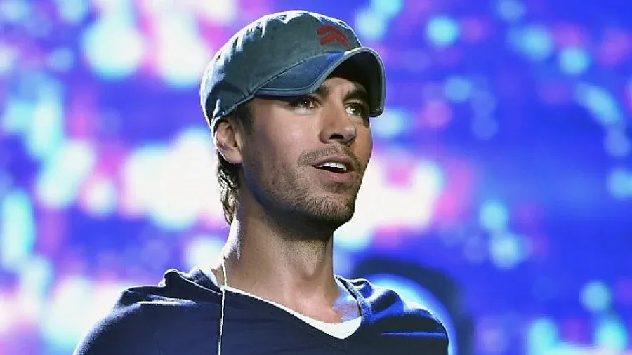 Енрике Иглесиас пак идва в София