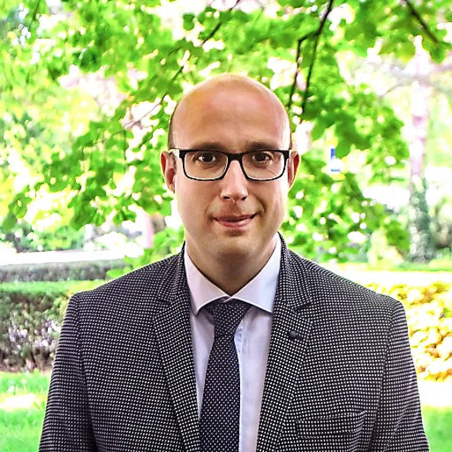 Ескалатор вози за две минути до плажа в "Албена"