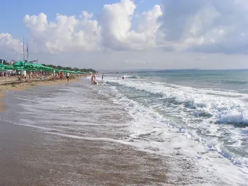 Дете изчезна в морето на Северния плаж в Бургас