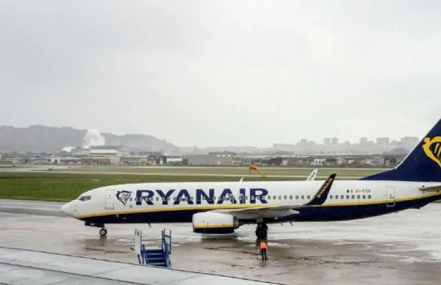 Анулиран полет на "Райънеър" остави 200 пътници блокирани на летище "Шонефелд" в Берлин