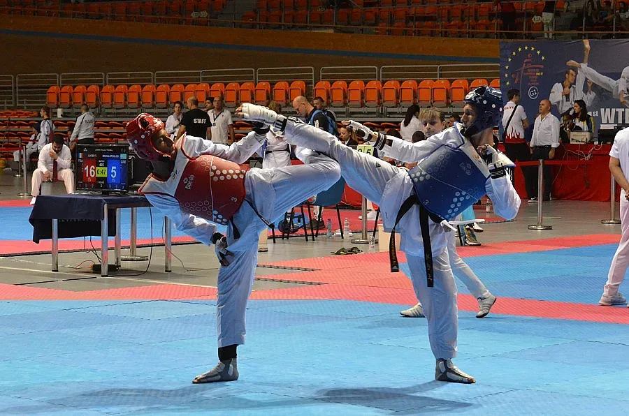 17 медала и нов рекорд на мултиевропейското по таекуондо