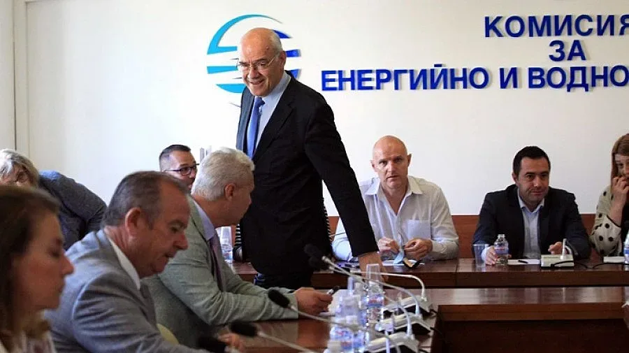 Българите са против поскъпването на парното и топлата вода