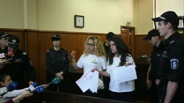 Нов опит за решение по казуса с отстраняването на Десислава Иванчева