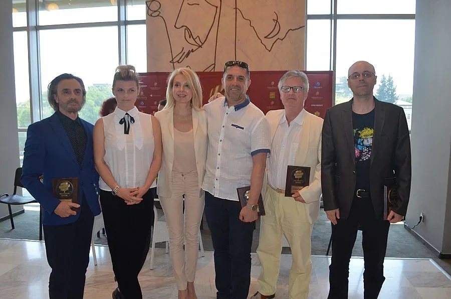 „Златната липа" отпътува за Швейцария