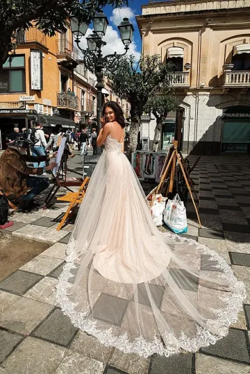 Макраме и Фаберже изкушават булките